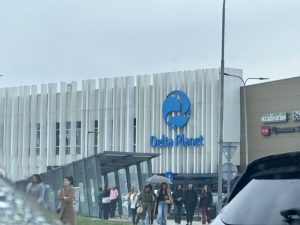 OPET DOJAVA O BOMBI: U toku evakuacija u Tržnom centru Delta u Banjaluci