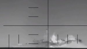 POGLEDAJTE – PENTAGON OBJAVIO SNIMAK TORPEDOVANJA: Hegset seiri – Američka podmornica potopila iranski ratni brod (VIDEO)