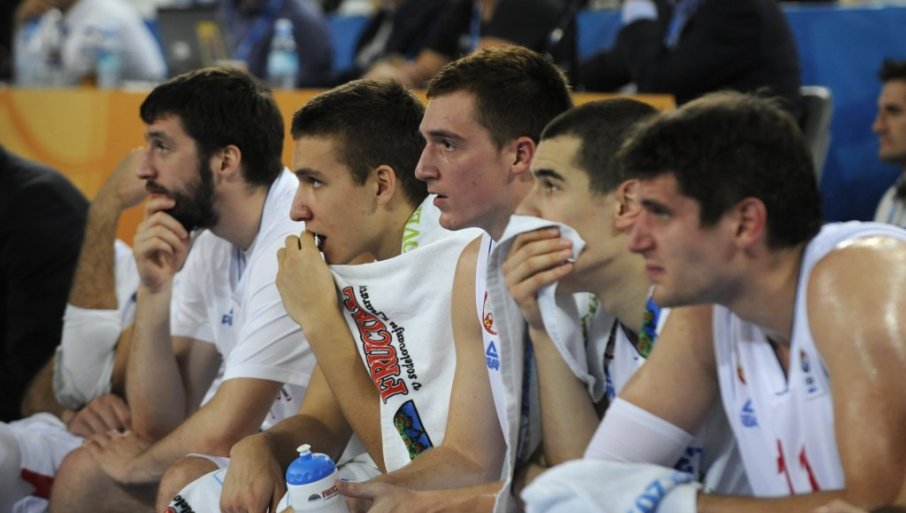 SRBIJA OSTALA BEZ KOŠARKAŠKOG REPREZENTATIVCA! Osvojio dva zlata sa našim državnim timom i rekao „Dosta je!“