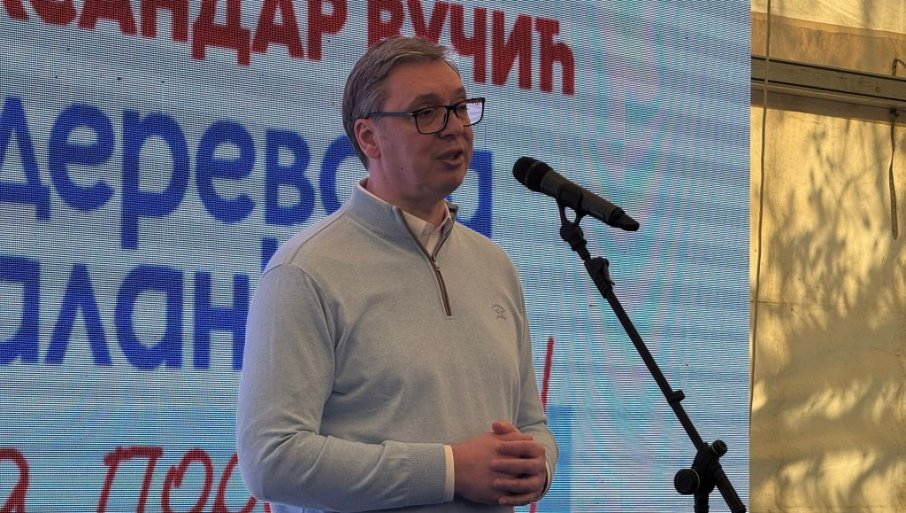 SNAŽNA PORUKA VUČIĆA IZ AZANJE: Odbranimo svoju zemlju od svih onih koji bi željeli da je sruše i spolja i iznutra