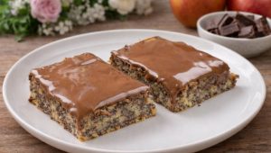 САВРШЕНА КОМБИНАЦИЈА УКУСА: Направите колач са маком и јабукама