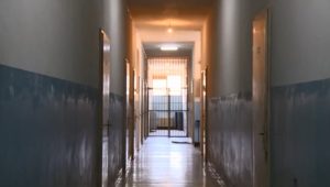 NALAZIO SE U BJEKSTVU PUNIH PET GODINA: Pedofil sproveden u zatvor u Foči