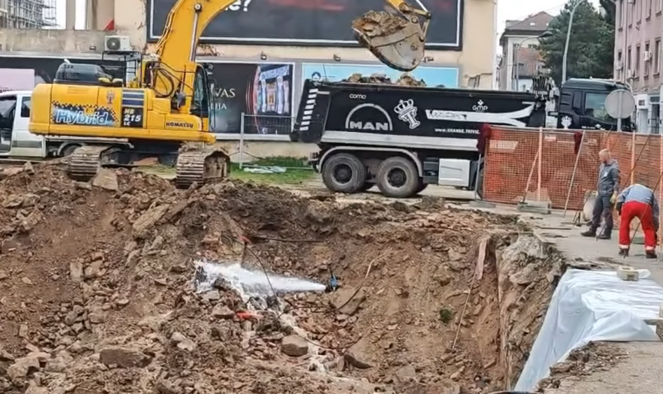 CENTAR BANJALUKE PONOVO BEZ VODE: Oglasio se „Vodovod“