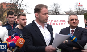 МИНИЋ ПРЕКИНУО ПРЕС КОНФЕРЕНЦИЈУ СТАНИВУКОВУЋА: Вербални окршај испред зграде Владе Српске (ВИДЕО)