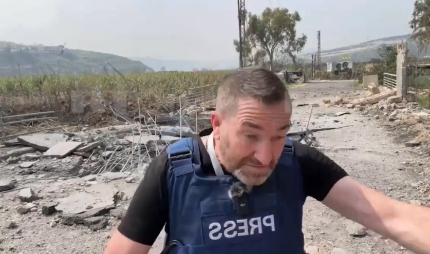 NOVINAR ZA DLAKU IZBJEGAO SMRT: Dramantičan snimak iz Libana, ekslplozija u javljanju užvio (VIDEO)