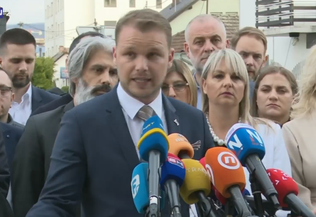 POSLALI SU DŽUKELETINU DA NJUŠKA! Stanivuković se obratio javnosti i objasnio šta se dešavalo na granici sa Hrvatskom (VIDEO)