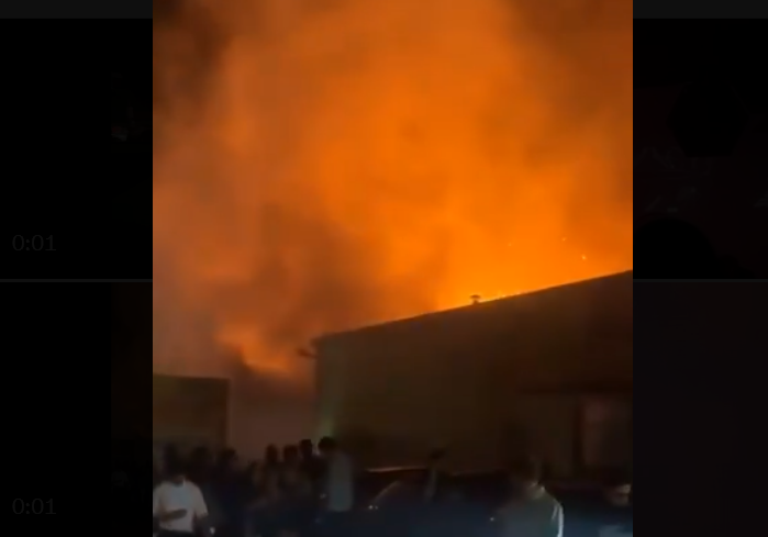 POŽAR U DISKOTECI U NJEMAČKOJ: Evakuisano 750 ljudi, objekat izgorio do temelja (VIDEO)