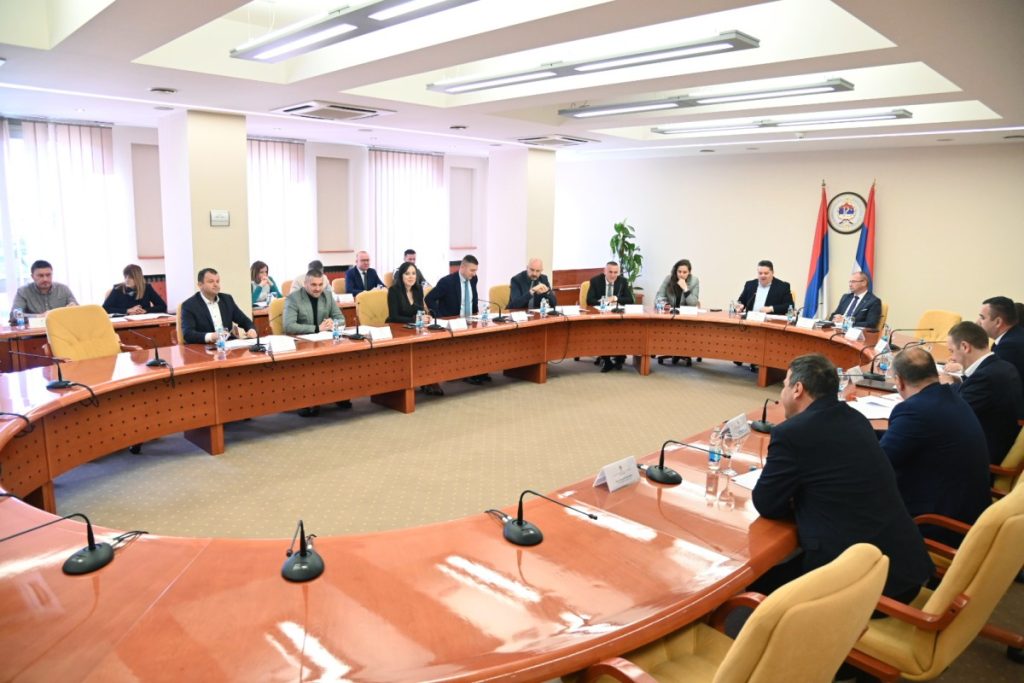 СУТРА ПОСЕБНА СЈЕДНИЦА: Посланици ће разматрати Резолуцију о забрани промовисања и величања НДХ