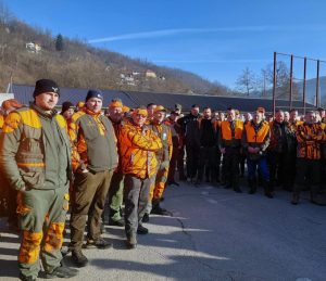 ХАЈКА НА ВУКА БЕЗ УЛОВА: 400 ловаца у Милићима данас нису успјели да одстријеле звијер