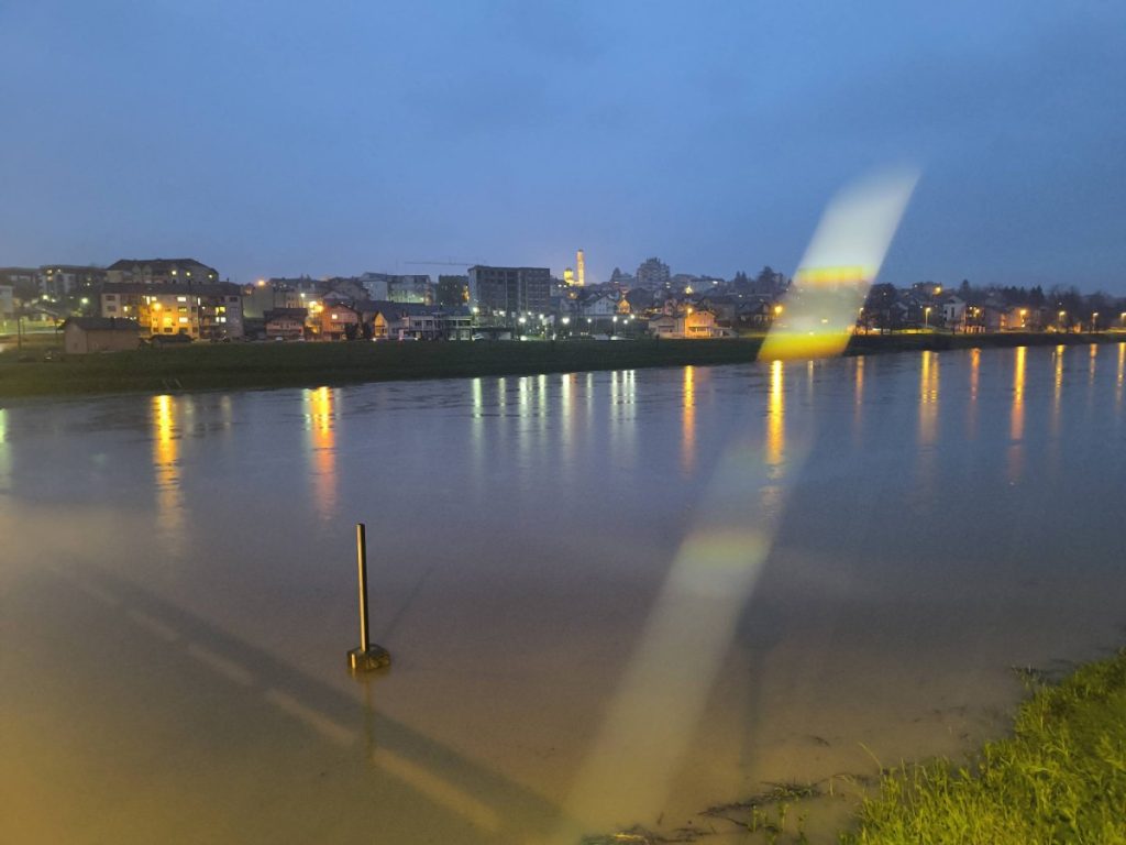 УКРИНА НАЈКРИТИЧНИЈА: Најновије информације о поплавама у Српској