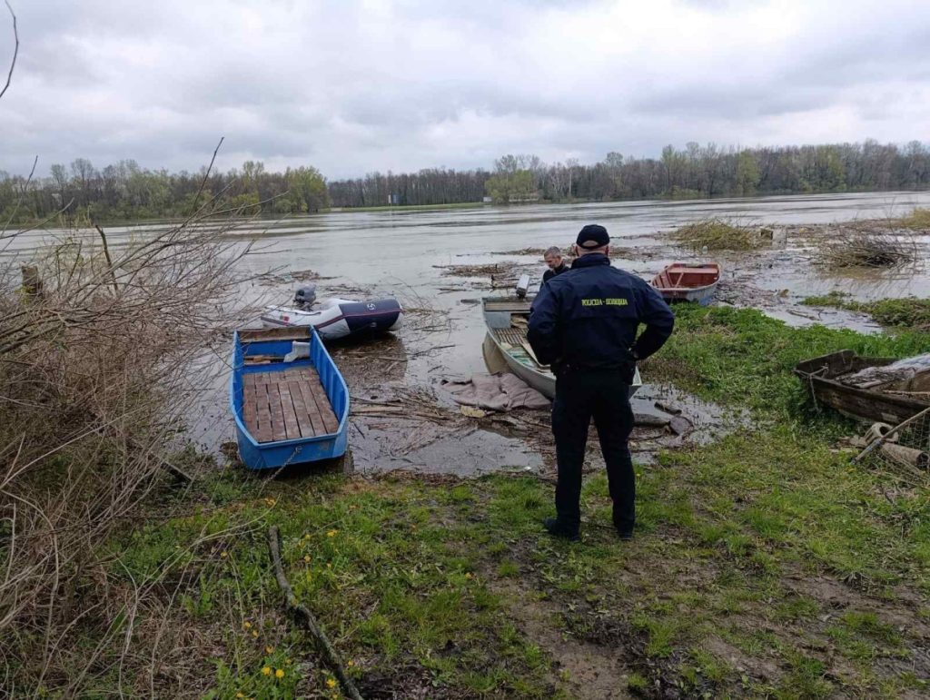 U TOKU ISTRAGA: Tijelo nepoznate osobe pronađeno u Savi kod Brčkog