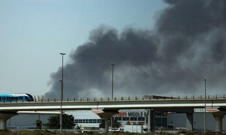 ČETIRI OSOBE POVRIJEĐENE: Dva drona pala na aerodromu Dubai