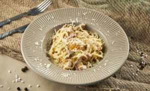 IDEALAN RECEPT U DANE POSTA: Napravite karbonaru, trebaće vam samo 20 minuta