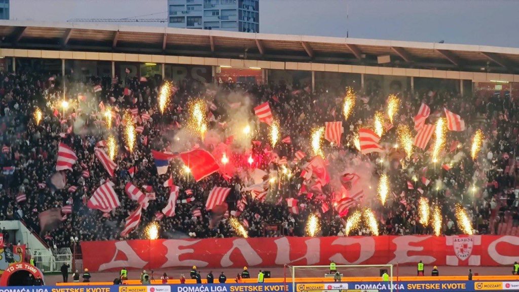 „DELIJE“ PREVAZIŠLE SEBE! Evo šta su sve navijači crveno-bijelih uradili za 81. rođendan Crvene zvezde! (FOTO)