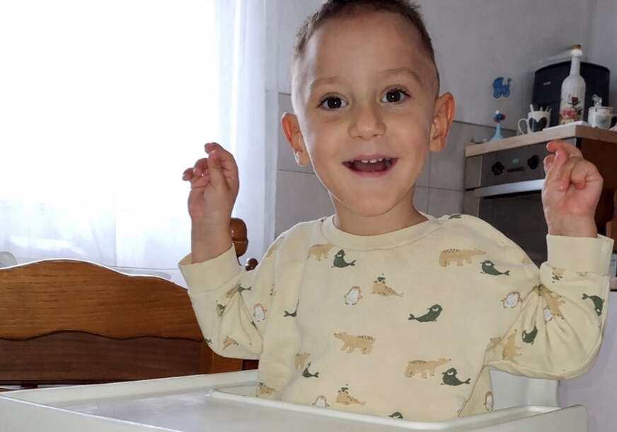 TODOR IMA SAMO 3 GODINE I BOLUJE OD EPILEPSIJE: Pomozimo dječaku iz Trna da ozdravi (FOTO)