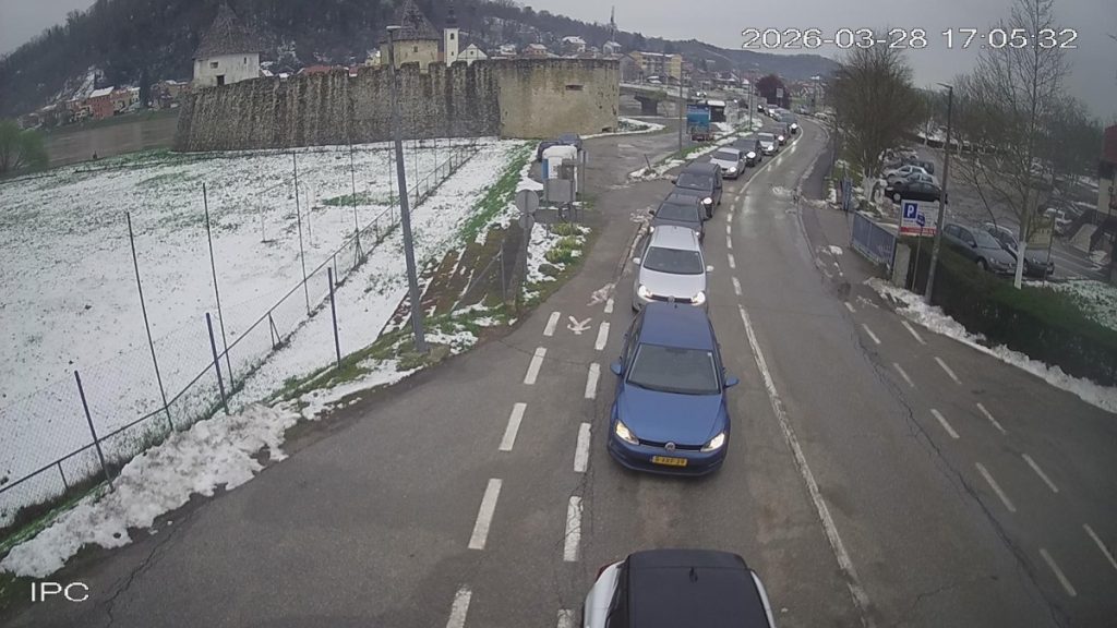 VIKEND GUŽVE: Evo na kojim graničnim prelazima se najduže čeka