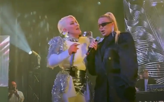 TIP TOP SREĐENA OD GLAVE DO PETE: Milica Todorović prvi put u javnosti nakon porođaja