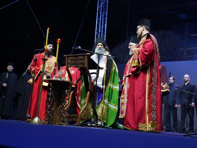 PATRIJARH PORFIRIJE: NATO bombardovanje pretvorilo je našu otadžbinu u užasno stratište (VIDEO)