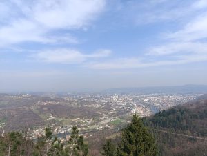 SUTRA SUNČANO UZ UMJERENU OBLAČNOST: Evo kolike nas temperature čekaju