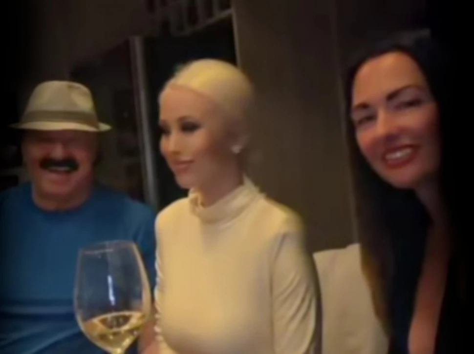 „DAJTE VINA HOĆU LOM“: Melina napravila gala svadbu, a i Haris na veselju (FOTO)