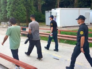 „ОТИМАЈУ ИМ ПАРЕ ШТО СУ ЗА САНДУКА ОСТАВИЛИ“: Одбор за заштиту права Срба у ФБиХ – Дошли су из Азије да нападну српску сиротињу, шта је сљедеће