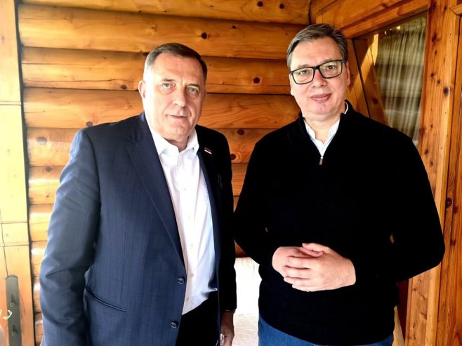 SASTALI SE DODIK I VUČIĆ: Poznato o čemu su razgovarali (FOTO)
