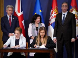 ВЕЛИКИ КОРАК ЗА ОБОЉЕЛЕ: Србија од „Астра Зенеке“ обезбиједила 10 иновативних лијекова за лијечење рака