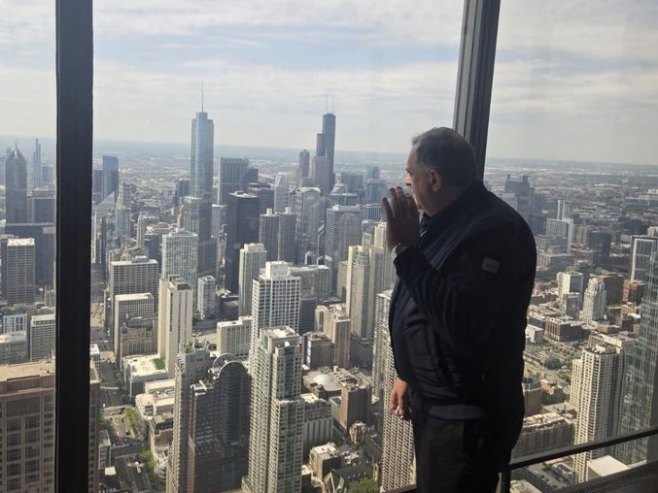 DODIK U ČIKAGU: „Sa vidikovca zgrade u gradu u kojem je Nikola Tesla svijetu pokazao snagu ideje i znanja“ (FOTO)
