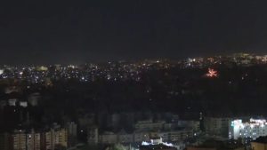 НАСТУПИЛО ПРИМИРЈЕ ИЗМЕЂУ ЛИБАНА И ИЗРАЕЛА: Небо обасјано ватрометом тачно у поноћ