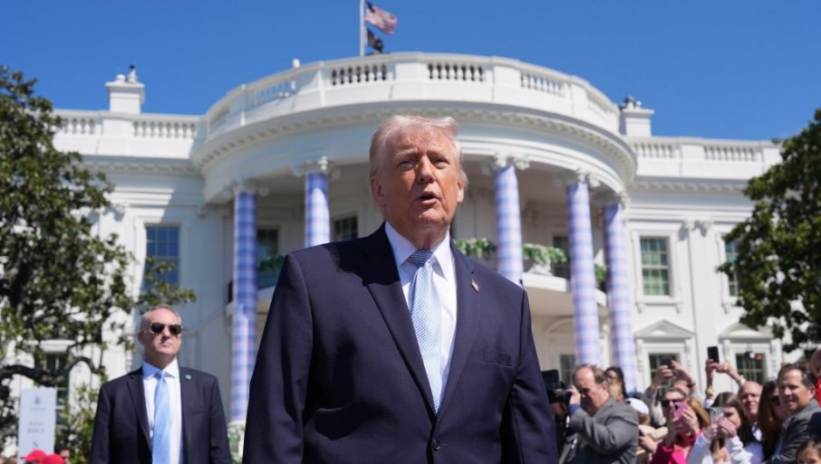 „ОНИ СУ ПОТПУНИ ПРЕВАРАНТИ, ШАРЛАТАНИ…“ Трамп демантовао списак од 10 тачака мировног плана