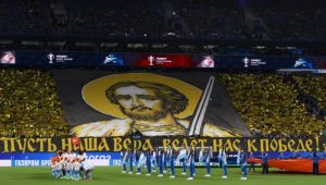 GRMJELO JE DO NEBA! Rusi prekinuli derbi zbog Kosova! Cijeli stadion u glas poslao poruku Srbiji (VIDEO)