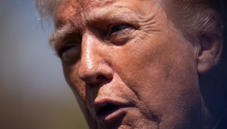 TRAMP PRIJETI IRANU: Punimo brodove najboljim naoružanjem koje je ikada napravljeno