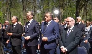 (UŽIVO) DAN SJEĆANJA NA ŽRTVE GENOCIDA U DONJOJ GRADINI: Ubijani su samo zato što su imali svoje ime i svoje porijekelo (FOTO/VIDEO)