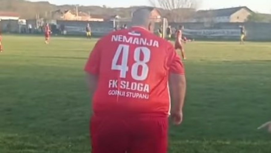 НАЈВЕЋЕ ПОЈАЧАЊЕ НА СВИЈЕТУ: ЦИЈела планета прича о фудбалеру из Србије (ВИДЕО)