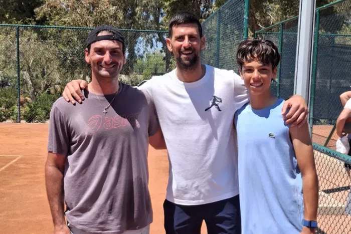 NOVAK ĐOKOVIĆ NAPUSTIO BEOGRAD: Trenira u Atini, evo ko mu je sparing partner (FOTO)