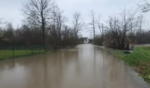 RIJEKA SPREČA PRIJETI IZLIJEVANJEM IZ KORITA: Vodostaj na kritičnom nivou (VIDEO)