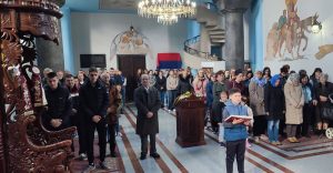 ДРВАР ОКУПЉЕН У ПРАВОСЛАВЉУ: Погледајте како су вјерници обиљежили празник Цвијети (ФОТО)