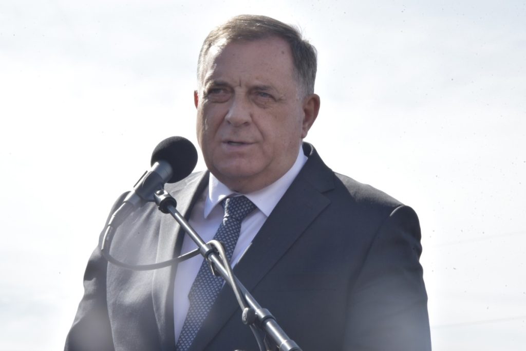 ДОДИК НАЈАВИО НОВЕ ИНВЕСТИЦИЈЕ: Водимо искључиво српску националну политику одговорну народу