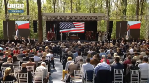 (УЖИВО)ДАН СЈЕЋАЊА НА ЖРТВЕ ГЕНОЦИДА: Изасланик Трампа у Доњој Градини – Шутња охрабрује мучитеље (ФОТО)