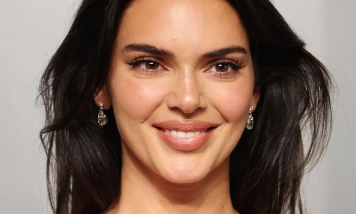 NOVI POZNATI PAR U HOLIVUDU? Kendal Džener i poznati glumac uhvaćeni zajedno na koncertu (VIDEO)