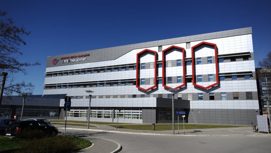 POSLALI MAJKU U PRODAVNICU, PA SE DESILA TRAGEDIJA: Brat ubio brata, pa izvršio samoubistvo