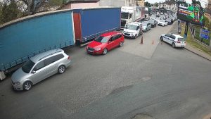 HAOS NA GRANICAMA: Gužve u oba smjera, automobili stoje u kolonama