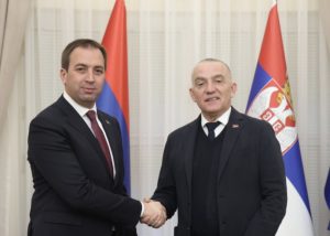 MLADIĆ PRETRPRIO VIŠE MOŽDANIH UDARA: Selak razgovarao sa Vujićem o posjeti generalu u Hagu