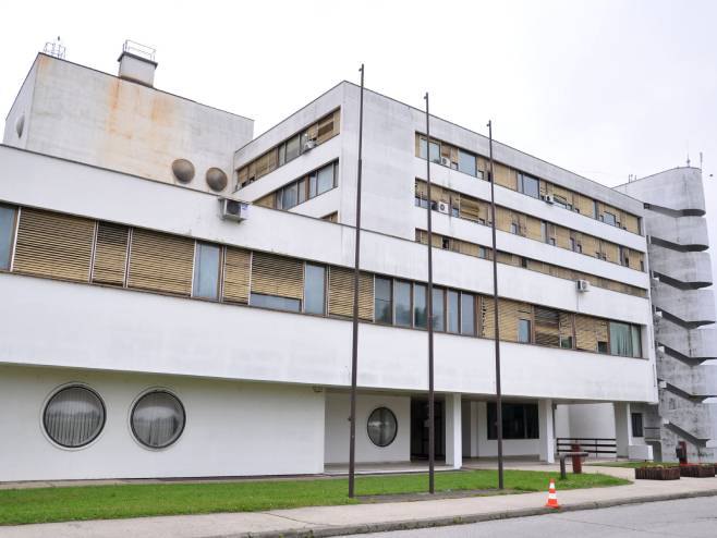 PRIJEDOR U SUZAMA: Danas sahrana dječaku koji je preminuo u bolnici