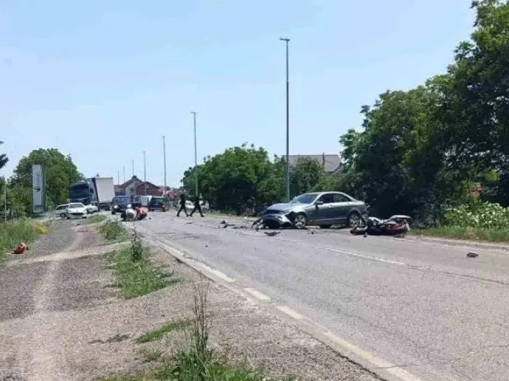 ХИТНА ОДВЕЗЛА МОТОЦИКЛИСТУ: Тежак судар код Градишке