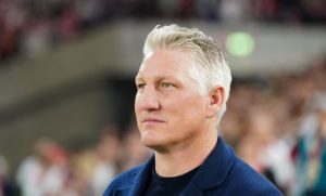 BASTIJANA ŠVAJNŠTAJGERA OSTAVILA LJUBAVNICA S KOJOM JE VARAO ANU: Jedan potez Bugarke ga totalno razočarao (FOTO)