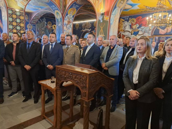 SJEĆANJE NA STRADALE U DOBROVOLJAČKOJ: Obilježavanje 34 godine od zločina nad pripadnicima JNA (FOTO)