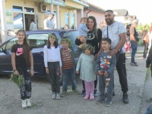 SVEČANO I TRADICIONALNO:  Romi u Bijeljini obilježili Đurđevdan