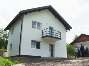 GAJIĆIMA OLAKŠAN ŽIVOT: Devetočlana porodica iz Ribnika dobila krov nad glavom