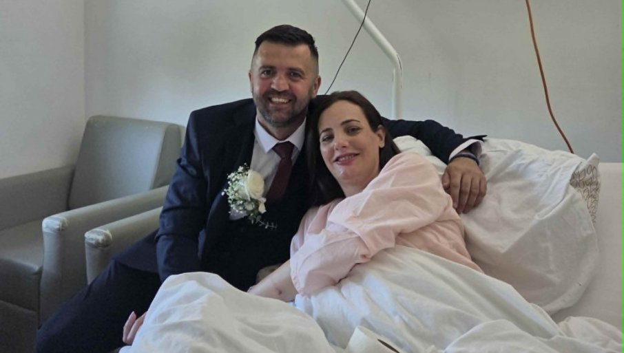 СУДБОНОСНО „ДА“ У БОЛНИЧКОЈ СОБИ: Несвакидашње вјенчање у Источном Сарајеву